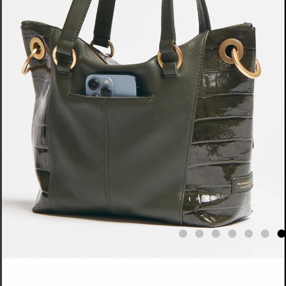 Hammitt Daniel Medium Manhattan Green Crocodile-Embossed Tote with Gold Details - Picture 2 of 13